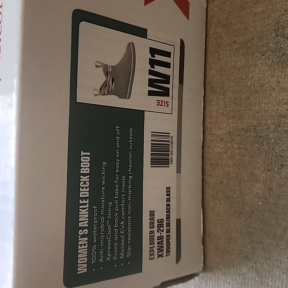 Xtratuf Women's Ankle Deck Boot Size 11W